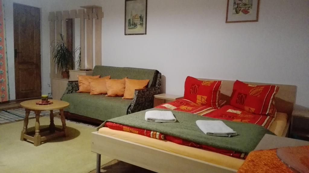 Garden City Apartment Cluj Napoca Bagian luar foto