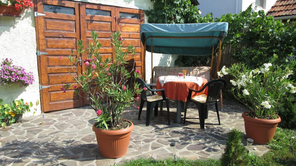Garden City Apartment Cluj Napoca Bagian luar foto